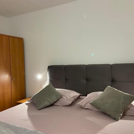 Apartmani Mara Rogoznica Rogoznica  Zewnętrze zdjęcie